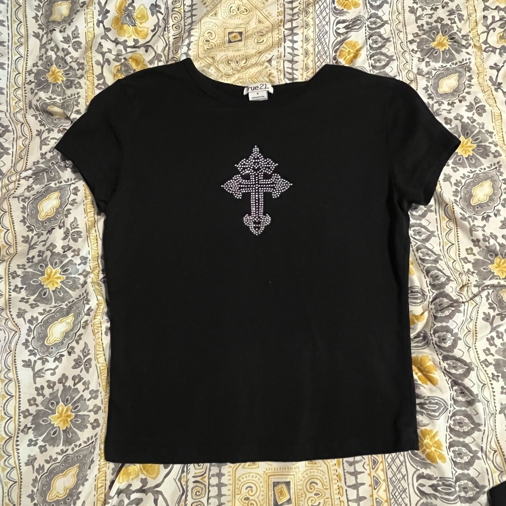 Rue21 Classic Black Tee